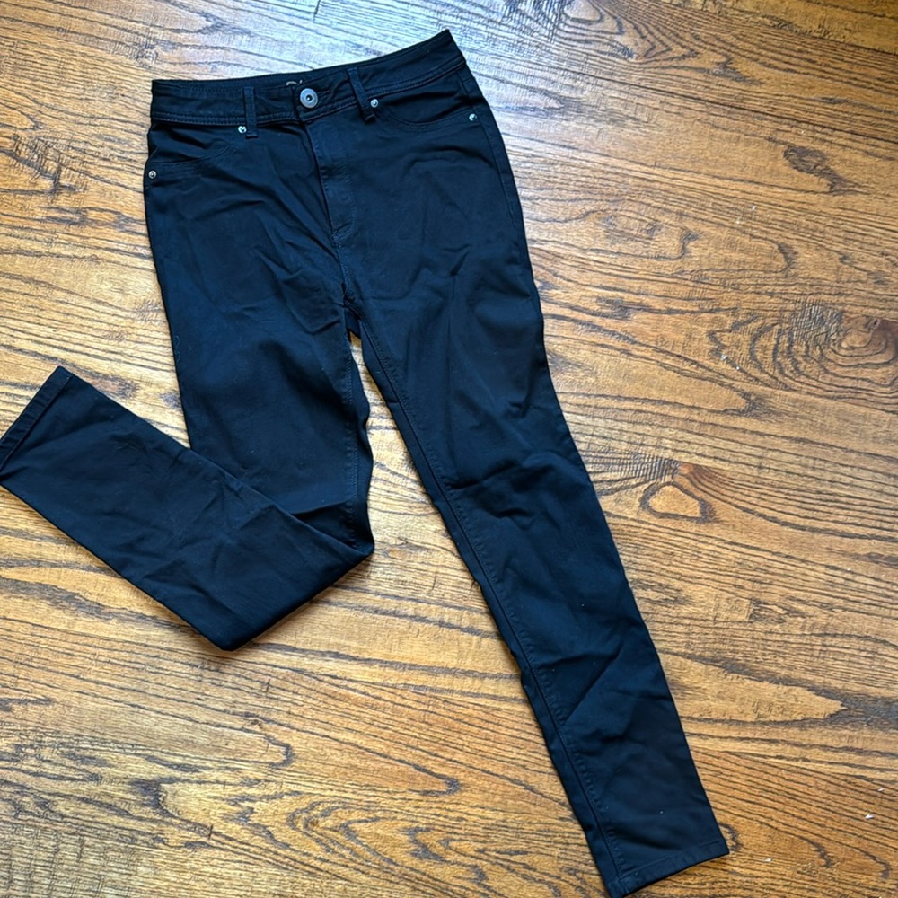 DL1961 Away360 Stretch/Comfort Black Wash Jeans size 27 never worn